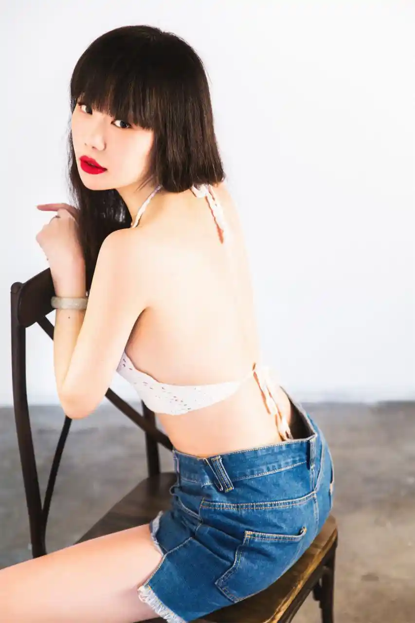 素人私房 极品国模 S6111 200P